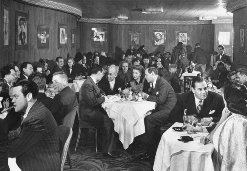 Томми Манвилл в Stork Club в Нью-Йорке (1944)