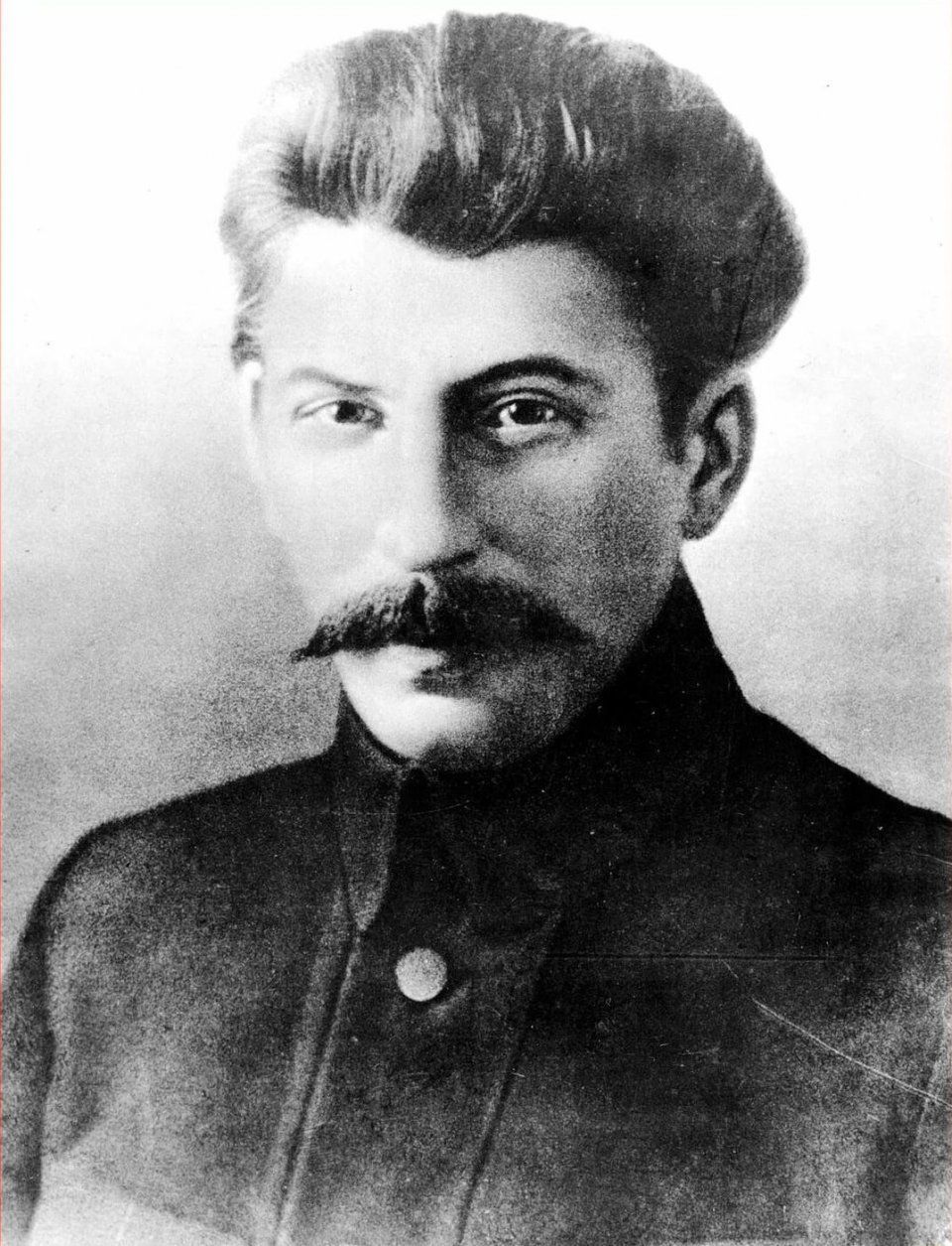 Сталин в 39 лет. 1917 год.