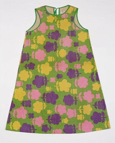 Бумажное платье «Dispo» производства Meyerso & Silverstein Ltd. разработанное Дайан Мейерсон и Джоан Сильверстейн. 1967 год. Лондон.